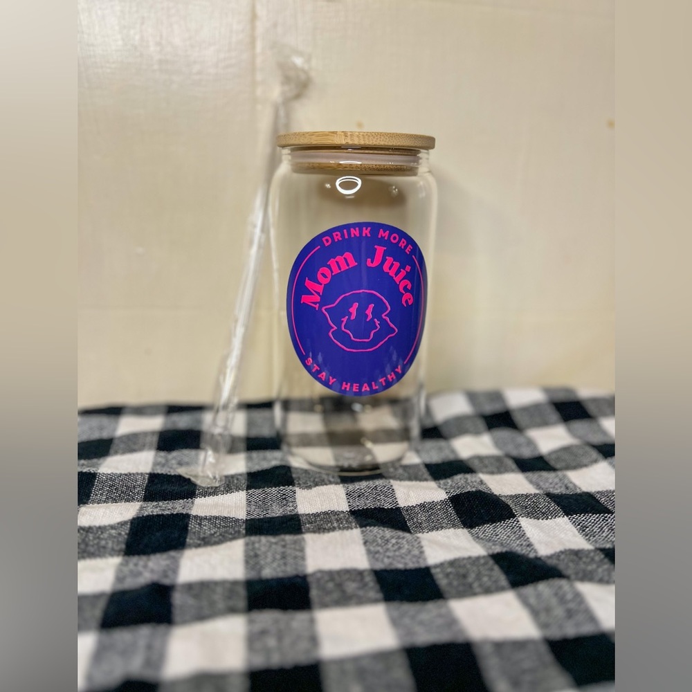 “Mom Juice” Glass Tumbler 16 oz Includes Bamboo Lid and Sealed Straw